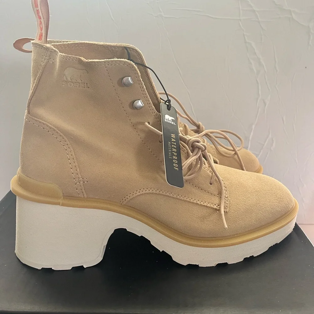 Sorel Women’s Hi-Line Waterproof Lace- Up Boots Size: 10 *Flawed* - Picture 2 of 13